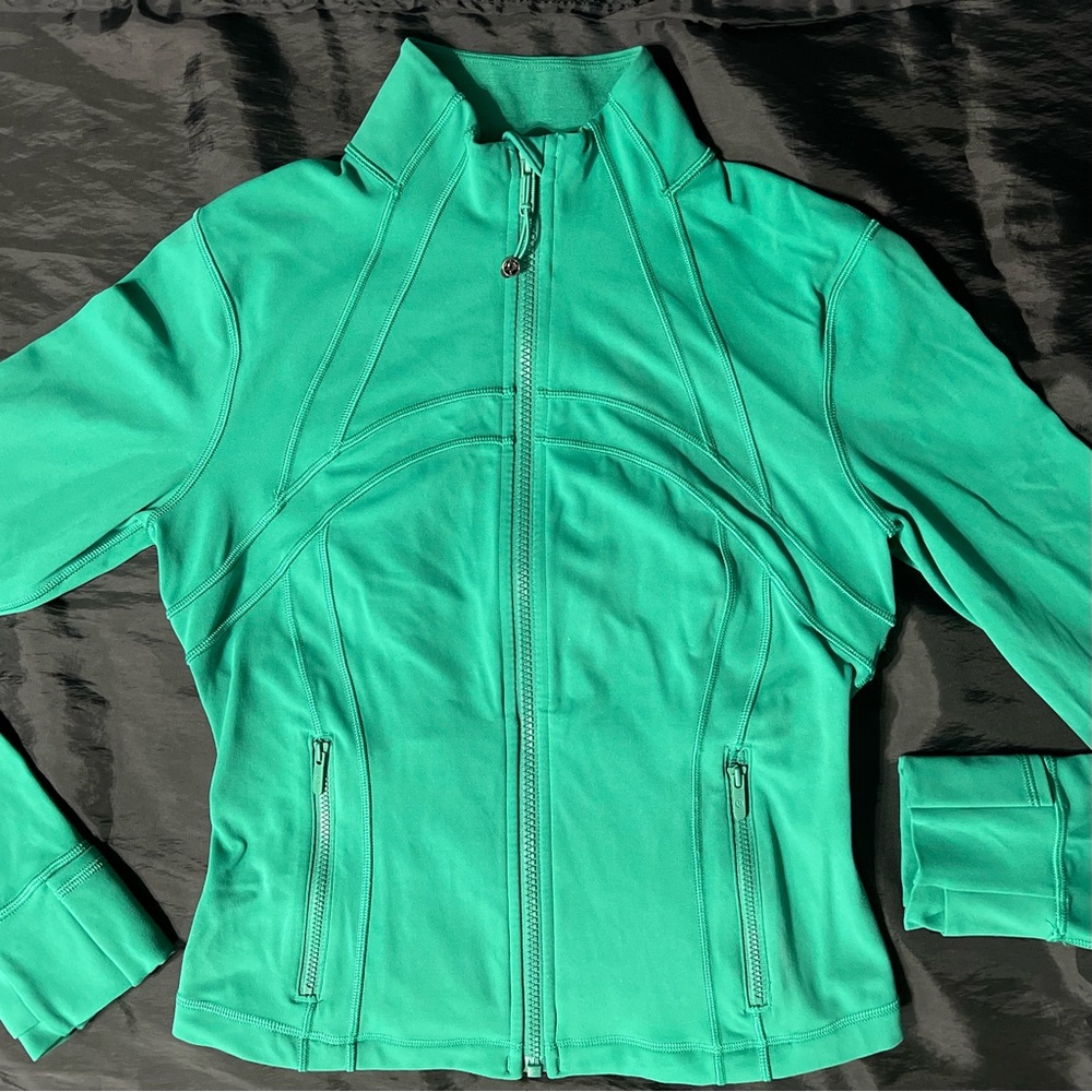 LULULEMON Define Cropped Jacket